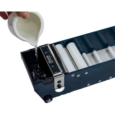 Metallisk dispenser til klisterbånd Metallisk dispenser til klisterbånd